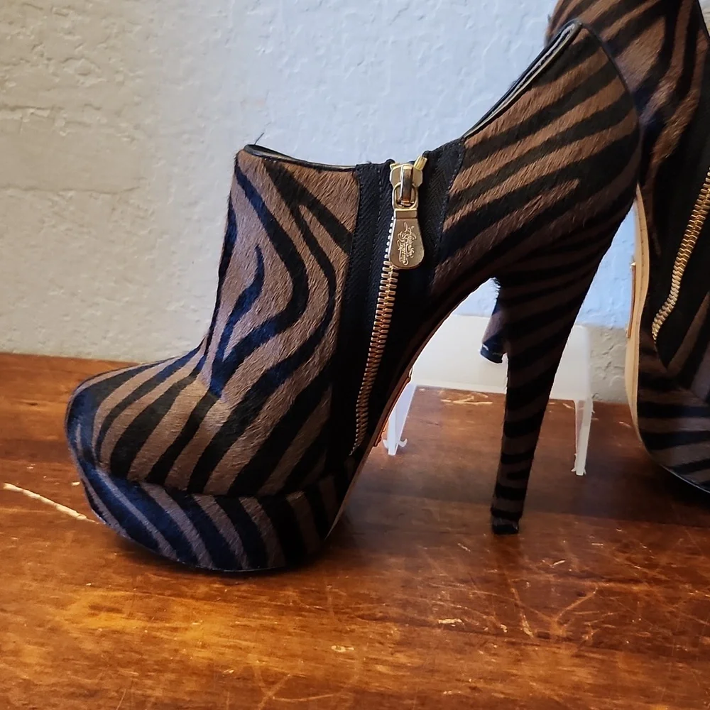 ALEJANDRO INGELMO Platform Zebra Animal Print Pony Hair Heels Bootie 38